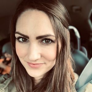 Meet your Posher, Haley